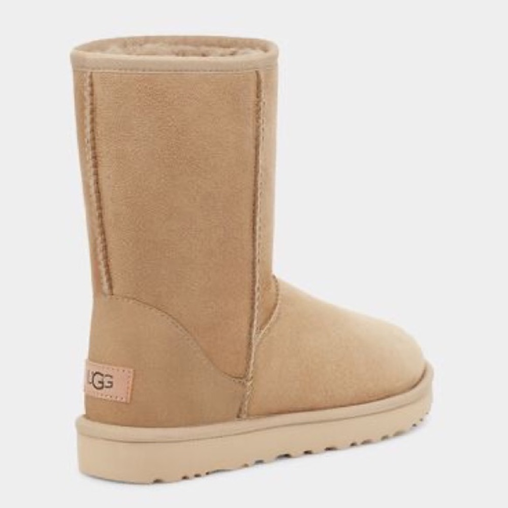 Price drop!! Classic Short II Ugg Boot - Size 10- Mustard Seed color